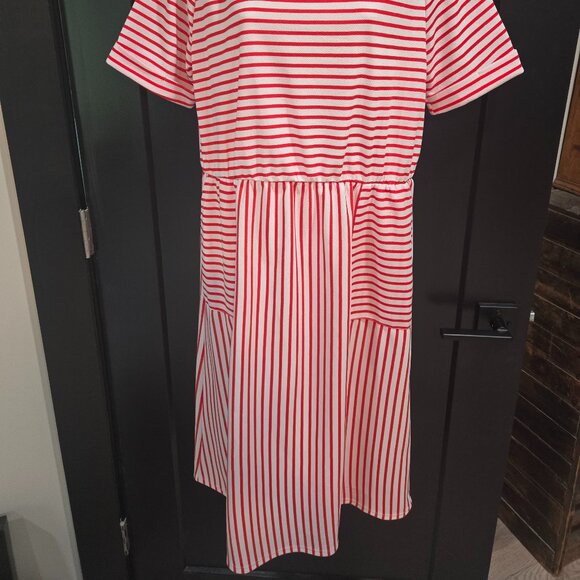 Betsey's Boutique Shop Red & White Striped Dress Sz XL - Picture 2 of 2